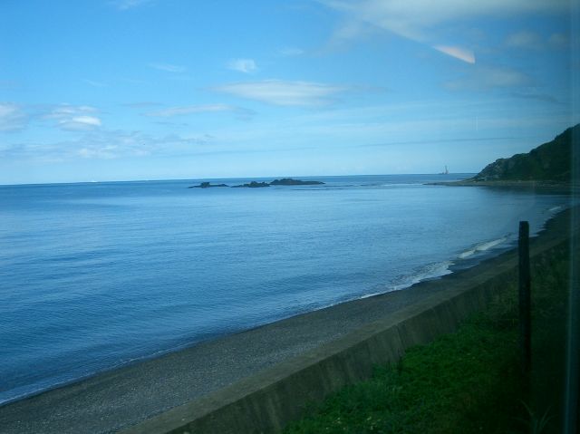 千畳敷から深浦駅の間の沿線風景-1
