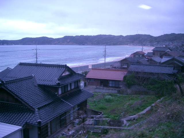 馬路駅、琴が浜