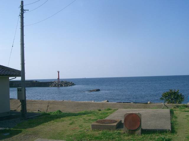 平田生活バス釜浦線の塩津遊園地近くの日本海