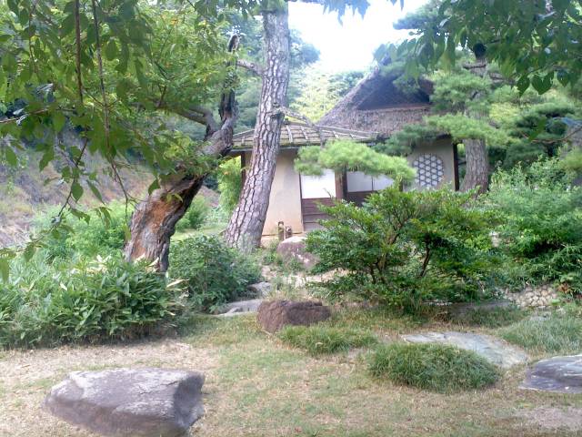 旧日暮亭、江戸初期の大名茶室を今に伝える建物